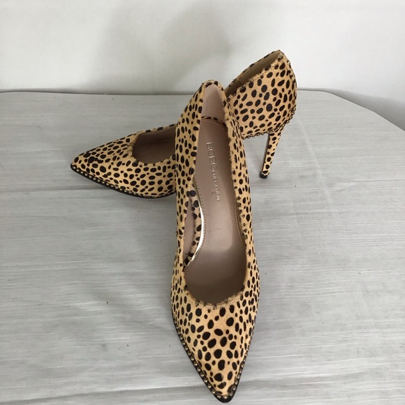 BCBGENRATION WOMEN HOLLI POINTED TOE TAN BLACK BEADED CALF-HAIR PUMP SHOES SZ 7 - Picture 1 of 8